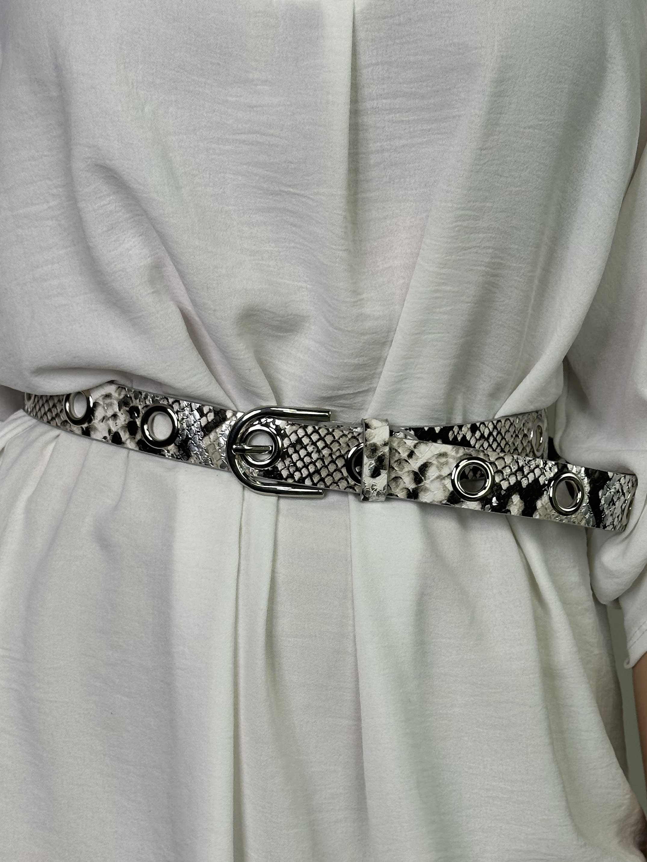 Kourtney - Bælte i dyreprint detaljeret med metalringe